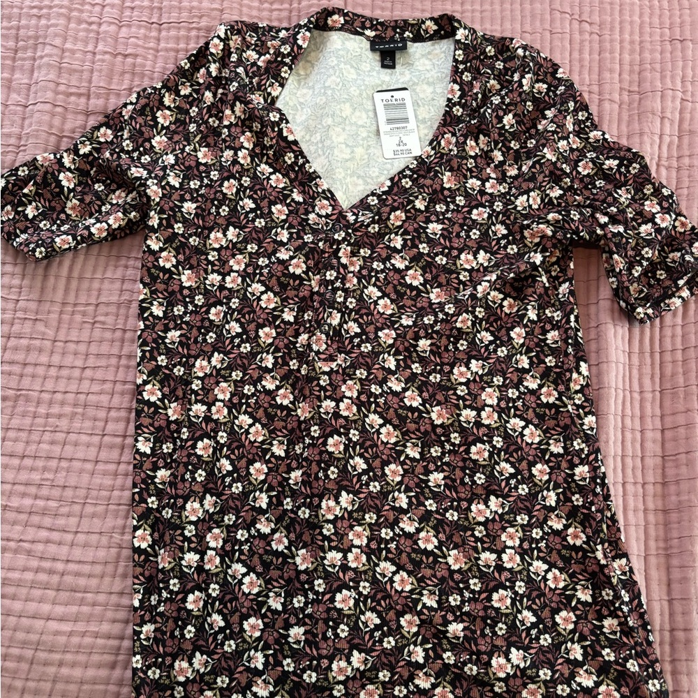NWT Floral Torrid Top